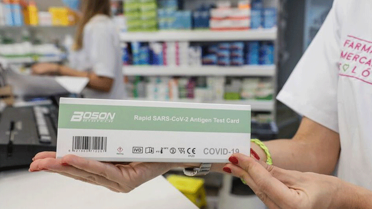 El Gobierno controlara el precio de los test y comprará 344.000 dosis de antivirales a Pfizer