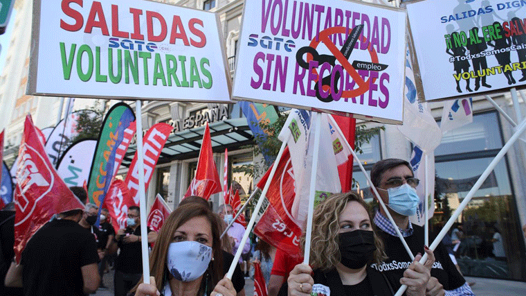 Huelga de los trabajadores de CaixaBank para mejorar la condición en el ERE