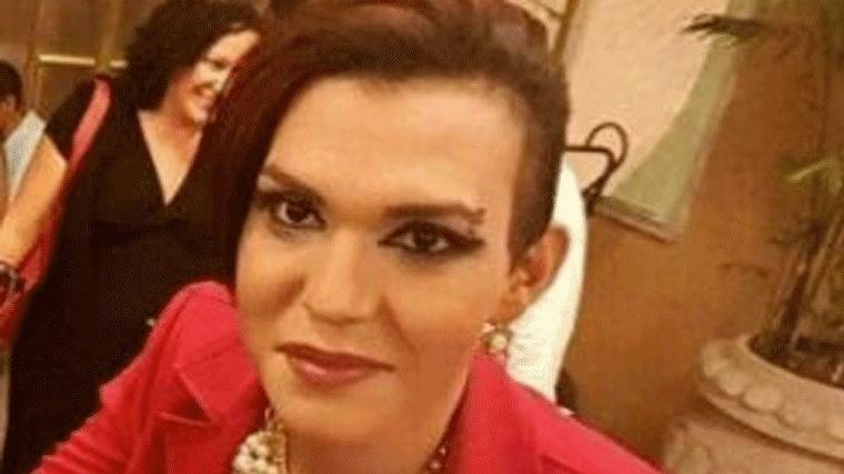Concentración en Vallecas como repulsa a la agresión de la activista transexual, Vicky
