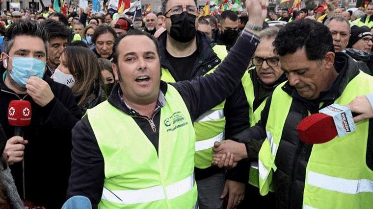 Plataforma de transportistas se manifestará el lunes en Madrid con el inicio de los paros
