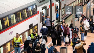 El Gobierno concede 329 millones a CCAA y Ayuntamientos para rebaja en el transporte público en el primer semestre