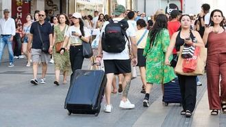 Madrid crea una tarjeta de transporte público para turistas que visitan la región