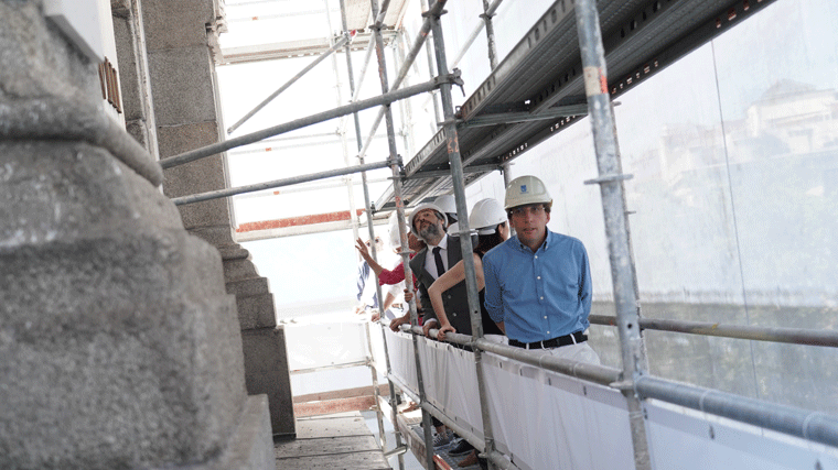 Agotadas en 9 mintuos las 5.200 entradas para visitar la Puerta de Alcalá durante su restauración