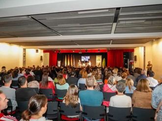 Éxito rotundo en el encuentro literario con Juan Gómez-Jurado en Torrejón de Ardoz