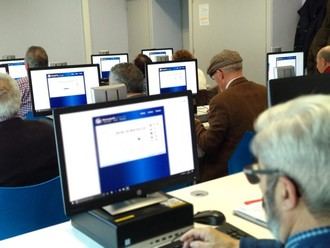 Mil mayores se capacitan en nuevas tecnologías en Fuenlabrada