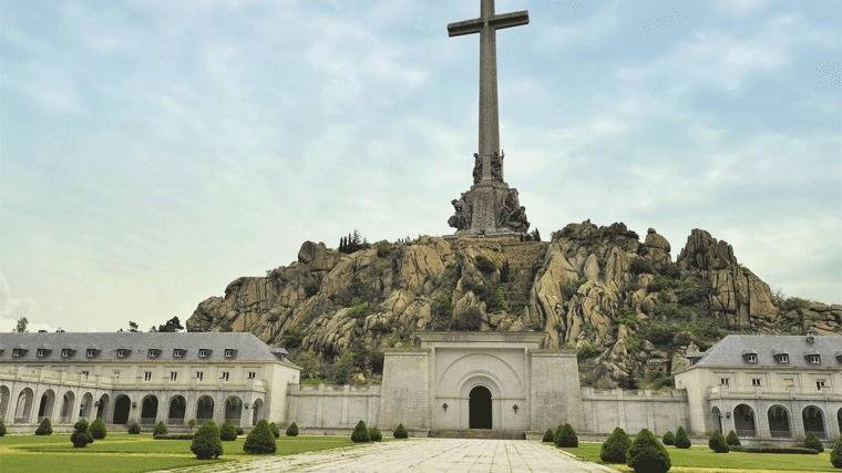 Demandan a Patrimonio por obstaculizar dos exhumaciones en el Valle de los Caídos