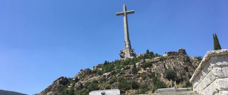 Decreto Ley para exhumar los restos de Franco
