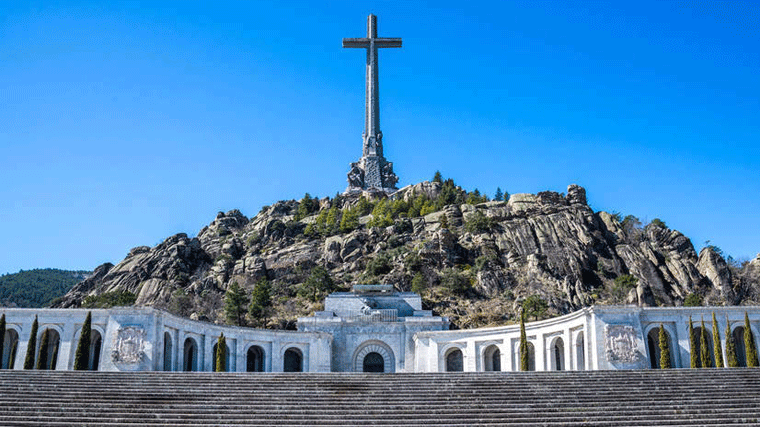 El Gobierno pide licencia para iniciar exhumaciones en el Valle de los Caídos