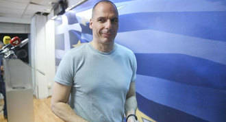 Varoufakis dimite pese a la victoria del `No´ en el referéndum griego