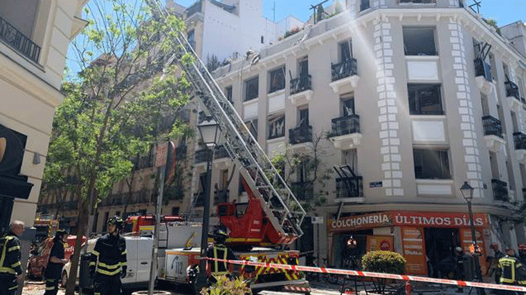 Vecinos de General Pardiñas 35 dicen que sus peticiones caen 'en saco roto' y piden alternativas