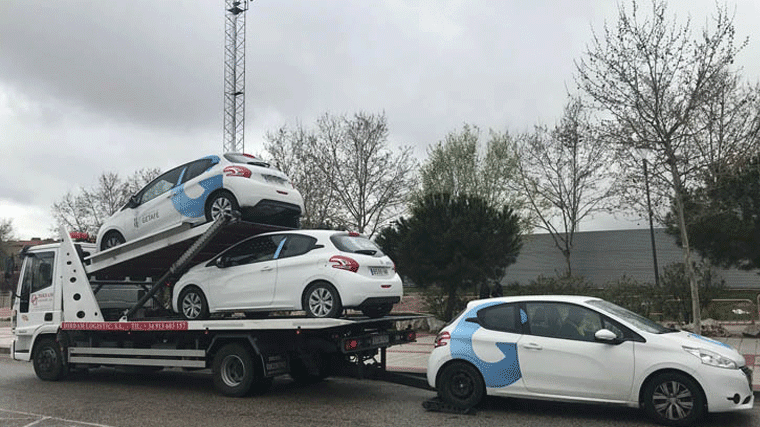 El PP acusa al Gobierno municipal de 'perder' 20 coches por falta de pago