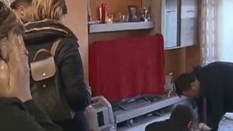 Obligados a velar a su hijo 20 horas en casa al no poder pagar el tanatorio