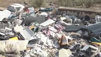 El Ayuntamiento reclama a la capital que retire los escombros junto a Perales