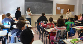 300 alumnos conocen en las aulas la importancia del emprendimiento