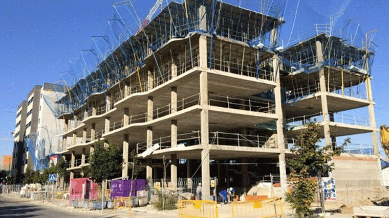 La EMSV reanuda las obras de 147 viviendas de El Rosón, 5 meses paralizadas