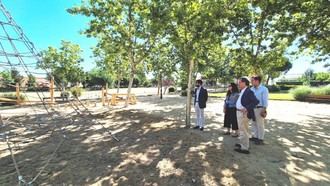 Mejoras en áreas recreativas infantiles tras visita del alcalde