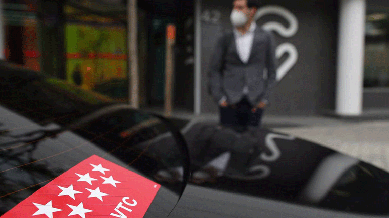 Un juez rechaza los recuros del Taxi frente al control de las VTC contaminantes del Ayuntamiento