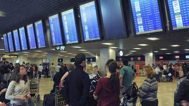 30 vuelos cancelados y 31 desprogramados en aeropuertos españoles con destino Bruselas 