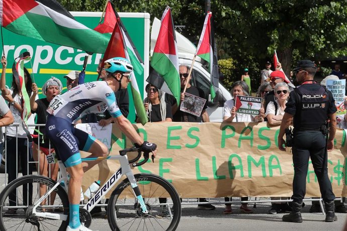 Almeida confirma que la última etapa de la Vuelta será en Madrid y se evitará que las protestas deriven en disturbios