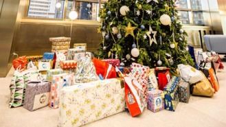 CaixaBank entrega 4.300 regalos a niños madrileños en situación vulnerable