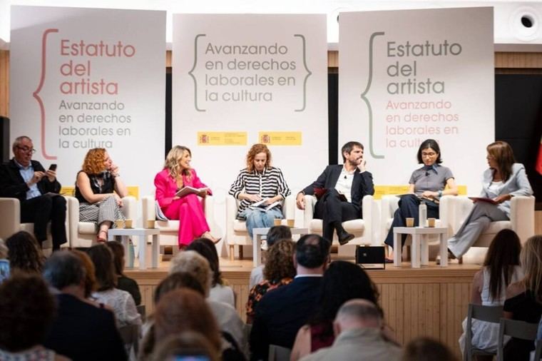 Yolanda Díaz lanza una nueva reforma para proteger a los artistas en el trabajo