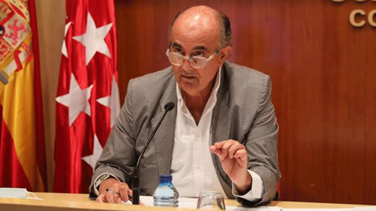 Zapatero alerta del aumento de la variante colombiana y de un 'goteo constante' en Barajas