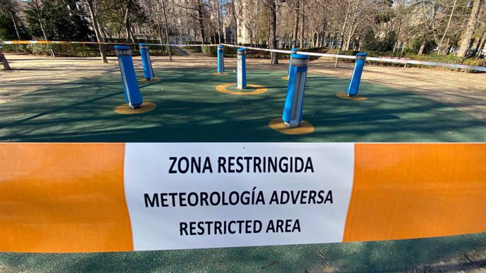 Retiro y otros 8 parques mantendrán zonas blalizadas todo el día por alerta amarilla