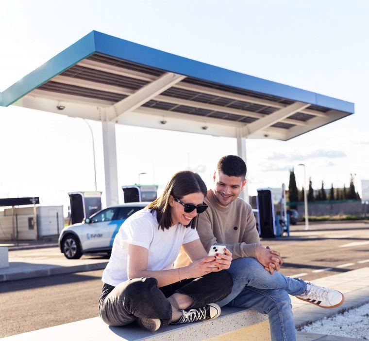 Zunder lanza una app para planificar rutas de carga ultrarrápida en Europa